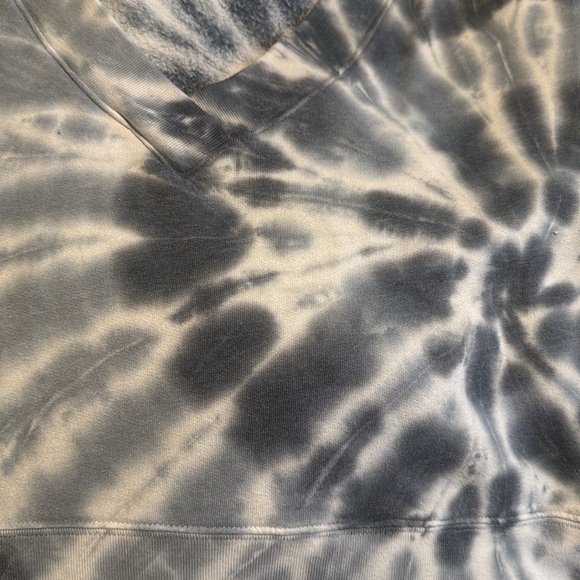 Abercrombie & Fitch Cropped Gray Tie-Dye Women's Crop sweatshirt *M* - Picture 4 of 5